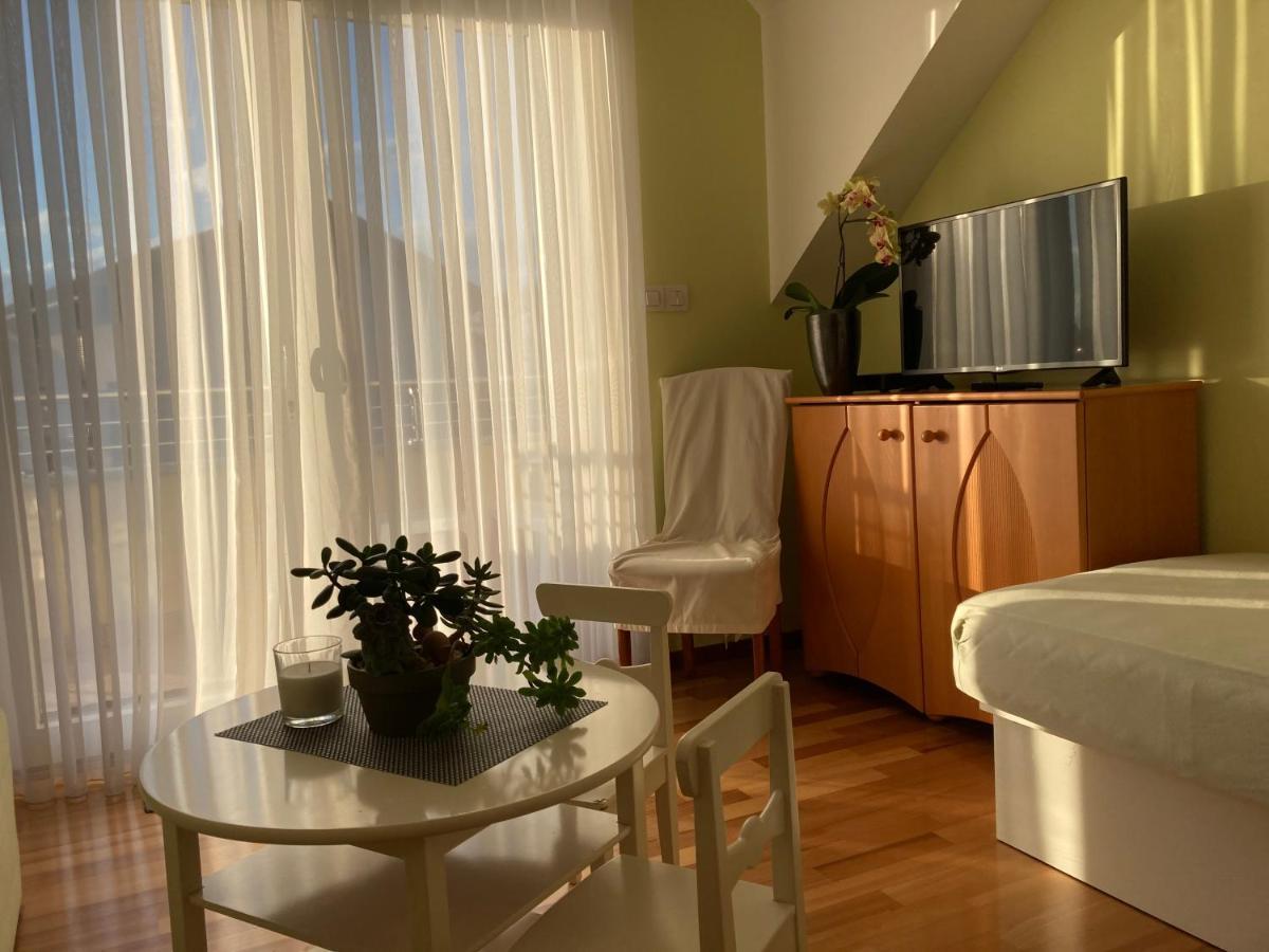 شقة Natasha'S Garden House Dol pri Ljubljani المظهر الخارجي الصورة